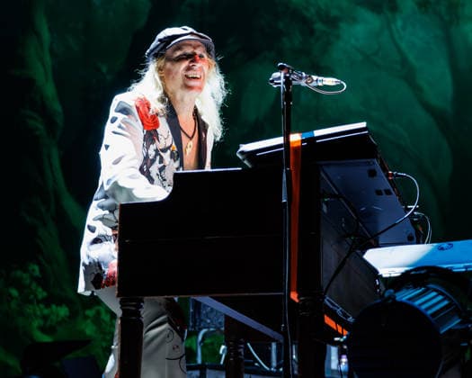 Brother Paul Brown of UK rock band The Waterboys performing live at The O2 Arena in London on 12th September 2026 Brother Paul Brown of UK rock band The Waterboys performing live at The O2 Arena in London on 12th September 2026, Credit:Manuela Langotsch Avalon United Kingdom, London, The O2 Arena  Copyright: xManuelaxLangotschx xAvalonx 1134018941