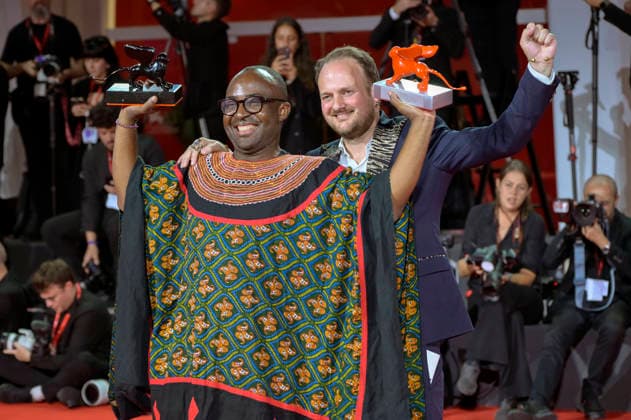 Auguste Bernard Kouemo Yanghu and Arthur Grec, winners of the Orizzonit Jury Prize and the Luigi De Laurentiis Award for Best Debut Film, *La maison du vent* (*House of the Wind*), at a photo call with the award winners of the 2026 Venice Biennale—the 83rd Venice International Film Festival—in front of the Palazzo del Cinema, Venice, September 12, 2026 Foto:xA.xM.xTinghinox xFuturexImagex awards_7052