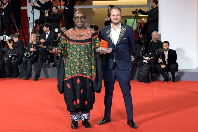 Auguste Bernard Kouemo Yanghu and Arthur Grec, winners of the Orizzonit Jury Prize and the Luigi De Laurentiis Award for Best Debut Film, *La maison du vent* (*House of the Wind*), at a photo call with the award winners of the 2026 Venice Biennale—the 83rd Venice International Film Festival—in front of the Palazzo del Cinema, Venice, September 12, 2026 Foto:xA.xM.xTinghinox xFuturexImagex awards_7054