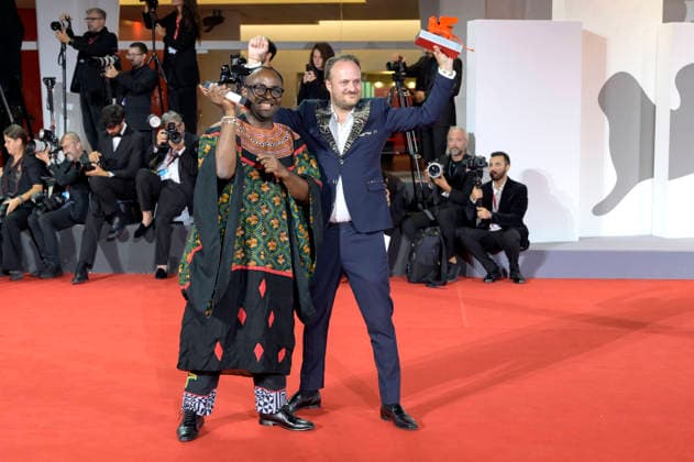 Auguste Bernard Kouemo Yanghu and Arthur Grec, winners of the Orizzonit Jury Prize and the Luigi De Laurentiis Award for Best Debut Film, *La maison du vent* (*House of the Wind*), at a photo call with the award winners of the 2026 Venice Biennale—the 83rd Venice International Film Festival—in front of the Palazzo del Cinema, Venice, September 12, 2026 Foto:xA.xM.xTinghinox xFuturexImagex awards_7055