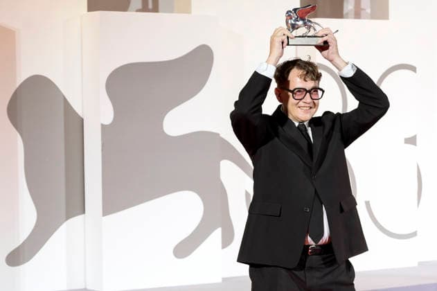 Ilya Khrzhanovsky, winner of the Silver Lion for Best Director for *DAU*, at a photocall with the award winners of the 2026 Venice Biennale—the 83rd Venice International Film Festival—in front of the Palazzo del Cinema in Venice, September 12, 2026 Foto:xA.xM.xTinghinox xFuturexImagex awards_7065