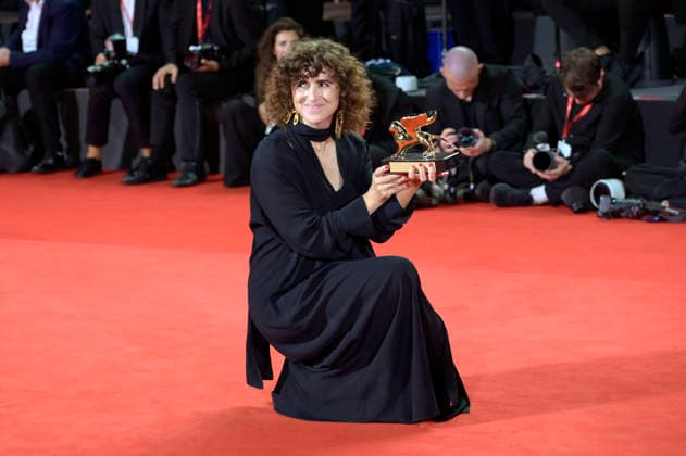 May el Toukhy, winner of the Golden Lion for Best Film for *Woman Unknown*, at a photocall with the award winners of the 2026 Venice Biennale—the 83rd Venice International Film Festival—in front of the Palazzo del Cinema in Venice, September 12, 2026 Foto:xA.xM.xTinghinox xFuturexImagex awards_7084