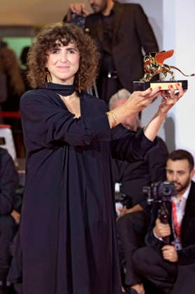 May el Toukhy, winner of the Golden Lion for Best Film for *Woman Unknown*, at a photocall with the award winners of the 2026 Venice Biennale—the 83rd Venice International Film Festival—in front of the Palazzo del Cinema in Venice, September 12, 2026 Foto:xA.xM.xTinghinox xFuturexImagex awards_7086