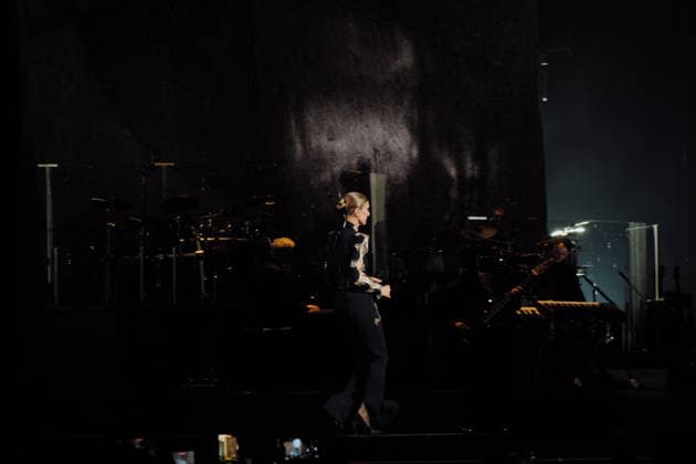 Exclusive: Quebec singer Céline Dion makes a triumphant return to the stage at the Plénitude Arena to kick off her Paris residency, a series of sixteen concerts scheduled through October 17, 2026. Ten additional dates are planned for May 2027. In front of an audience of approximately 30,000 people from all over the world, the 58-year-old artist performed her first full concert in six years, following a long hiatus due to her battle with stiff-person syndrome, a rare neurological disorder diagnosed in 2022. Visibly moved, Céline Dion paused her first song, On ne change pas, overcome with emotion, before launching into a show lasting more than two hours, featuring her greatest hits, including My Heart Will Go On, Pour que tu m’aimes enc Copyright: xAgencex xBestimagexAgencex xBestimagex