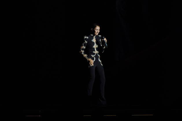 Exclusive: Quebec singer Céline Dion makes a triumphant return to the stage at the Plénitude Arena to kick off her Paris residency, a series of sixteen concerts scheduled through October 17, 2026. Ten additional dates are planned for May 2027. In front of an audience of approximately 30,000 people from all over the world, the 58-year-old artist performed her first full concert in six years, following a long hiatus due to her battle with stiff-person syndrome, a rare neurological disorder diagnosed in 2022. Visibly moved, Céline Dion paused her first song, On ne change pas, overcome with emotion, before launching into a show lasting more than two hours, featuring her greatest hits, including My Heart Will Go On, Pour que tu m’aimes enc Copyright: xAgencex xBestimagexAgencex xBestimagex