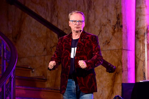 Uwe Steimle with his show *Nu Keen Getue, keen Gemache* at the historic Art Nouveau department store in Görlitz, September 10, 2026 Foto:xM.xWehnertx xFuturexImagex steimle_6913