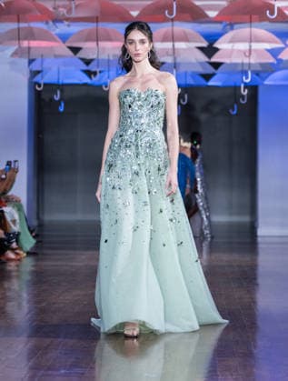 NY: Pamella Roland Fashion show Spring Summer 27 Model walks runway for Pamella Roland Spring Summer 2027 show during SS27 Fashion Week at Metropolitan Pavilion in New York, NY on September 11, 2026. New York New York United States Copyright: LevxRadin