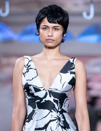 NY: Pamella Roland Fashion show Spring Summer 27 Model walks runway for Pamella Roland Spring Summer 2027 show during SS27 Fashion Week at Metropolitan Pavilion in New York, NY on September 11, 2026. New York New York United States Copyright: LevxRadin
