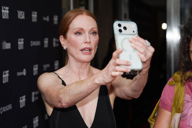 Red carpet for ˜The Debut™ premiere during the 2026 Toronto International Film Festival (TIFF) at Princess of Wales Theatre Featuring: Julianne Moore Where: Toronto, Ontario, Canada When: 13 Sep 2026 Credit: Leonardo Ramirez EyePix INSTARimages EDITORIAL USE ONLY. NOT FOR USE BY NEWSPAPERS BASED IN THE UK. Copyright: xx instar56017004