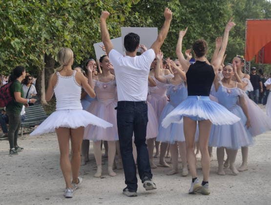 IPA88503022 - A spectacular conclusion to Dance Week, with Roberto Bolle leading the OnDance parade—a wave of thousands of dancers, accompanied by music and movement—that wound its way through Sempione Park all the way to the walls of Sforza Castle.  Copyright: xLucaxPontix xLucaxPonti xIpaxagencyx IPA88503022