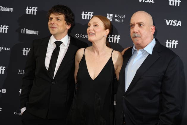 51st Toronto International Film Festival Red carpet for the film The Debut Director Jesse Eisenberg, Julianne Moore, and Paul Giamatti 459658 September 13, 2026 Toronto, Canada  Copyright: xIsabellexVautierx xStarfacex STAR_459658_122