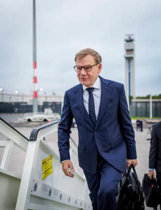 Johann Wadephul (CDU), Federal Minister of Foreign Affairs, pictured making a statement before his departure for Hungary. Photographed on behalf of the Federal Foreign Office, Berlin, Germany Copyright: xThomasxKoehlerx