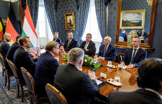 Johann Wadephul (CDU), Federal Foreign Minister, photographed during his trip to Hungary. Pictured here with the President of Hungary, Andras Baka, at the Sandor Palace. Photographed on behalf of the Federal Foreign Office, Budapest, Hungary. Copyright: xThomasxKoehlerx