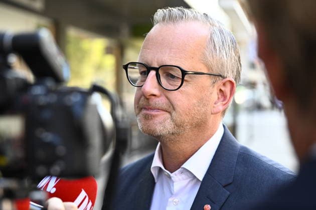 STOCKHOLM, SWEDEN 20260914 Mikael Damberg, the Social Democrats’ spokesperson on economic policy, at the Social Democrats’ party headquarters on Sveavägen, the day after the election STOCKHOLM SWEDEN x12270x  Copyright: xMartinxPahlmblad TTx DAGEN EFTER VALET (S) QFhDphggSe8