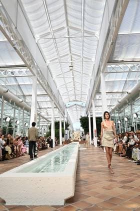 Pedro del Hierro Fashion Show at Mercedes-Benz Fashion Week Madrid A model walks the runway for Pedro del Hierro at Mercedes-Benz Fashion Week Madrid on September 14, 2026, in Madrid, Spain CELEBRITIES FASHION RUNWAY CIBELES José Madrid Madrid Spain  Copyright: xJosÃ xOlivax 7774092