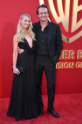 Kayla Radomski and Jason Segel at the Warner Bros. Television Group s 78th Primetime Emmy Awards Nominees Party at BOA Steakhouse in West Hollywood, September 13, 2026 Foto:xD.xStarbuckx xFuturexImagex warner_6863