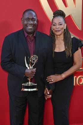 Ernest Harden Jr., accompanied by a guest, at the Warner Bros. Television Group s 78th Primetime Emmy Awards Nominees Party at BOA Steakhouse in West Hollywood, September 13, 2026 Foto:xD.xStarbuckx xFuturexImagex warner_6868