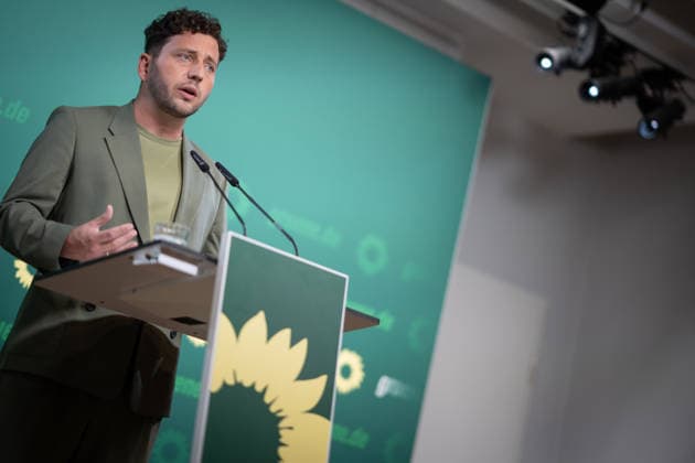 Press Conference with Federal Chairman Felix Banaszak of Alliance 90 The Greens on Current Issues Press Conference with Federal Chairman Felix Banaszak of Alliance 90 The Greens on Current Issues, Berlin, Berlin, Germany, Party Headquarters