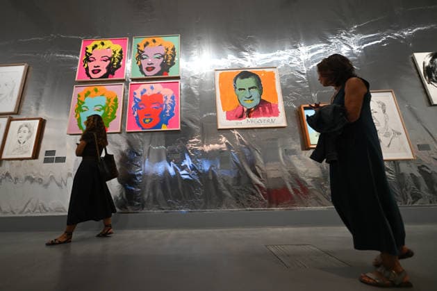 Andy Warhol, Line and Image—The exhibition, running from September 16, 2026, to January 10, 2027, brings together approximately 150 drawings, as well as paintings, silkscreen prints on paper, photographs, and archival documents at the Musée du Luxembourg in Paris. Andy Warhol, Line and Image—The exhibition, running from September 16, 2026, to January 10, 2027, brings together approximately 150 drawings, as well as paintings, silkscreen prints on paper, photographs, and archival documents at the Musée du Luxembourg in Paris 459674 2026 09 14 Copyright: xL.Urmanx xStarfacex STAR_459674_001