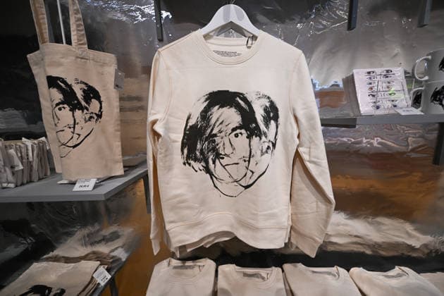 Andy Warhol, Line and Image—The exhibition, running from September 16, 2026, to January 10, 2027, brings together approximately 150 drawings, as well as paintings, silkscreen prints on paper, photographs, and archival documents at the Musée du Luxembourg in Paris. Andy Warhol, Line and Image—The exhibition, running from September 16, 2026, to January 10, 2027, brings together approximately 150 drawings, as well as paintings, silkscreen prints on paper, photographs, and archival documents at the Musée du Luxembourg in Paris 459674 2026 09 14 Copyright: xL.Urmanx xStarfacex STAR_459674_030