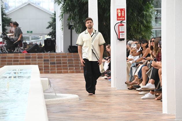 Adolfo Domínguez Fashion Show at MBFWM Singer Pablo Alborán walks the runway for Adolfo Domínguez during Mercedes-Benz Fashion Week at the Greenhouse of the Palacio de Cristal in Arganzuela on September 14, 2026, in Madrid, Spain FASHION CELEBRITIES FASHION SHOW BRAND ADOLFO DOMÍNGUEZ José Madrid Madrid, Spain  Copyright: xJosÃ xOlivax 7774783