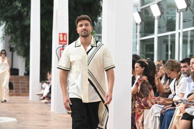 Adolfo Domínguez Fashion Show at MBFWM Singer Pablo Alborán walks the runway for Adolfo Domínguez during Mercedes-Benz Fashion Week at the Greenhouse of the Palacio de Cristal in Arganzuela on September 14, 2026, in Madrid, Spain FASHION CELEBRITIES FASHION SHOW BRAND ADOLFO DOMÍNGUEZ José Madrid Madrid, Spain  Copyright: xJosÃ xOlivax 7774787