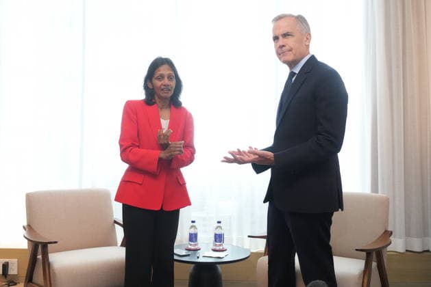 September 14, 2026, Toronto, On, CANADA: Prime Minister Mark Carney, right, meets with the Managing Director and Chief Executive Officer of Macquarie Group Shemara Wikramanayake in Toronto on Monday, Sept. 14, 2026. Toronto CANADA  - ZUMAc35_ 20260914_zaf_c35_030 Copyright: xNathanxDenettex