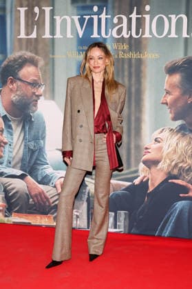 Olivia Wilde attends the Paris premiere of *The Invite* at the Pathé Palace on September 14, 2026, in Paris, France 459678 2026 09 14  Copyright: xLionelxGuericolasx xStarfacex STAR_459678_008
