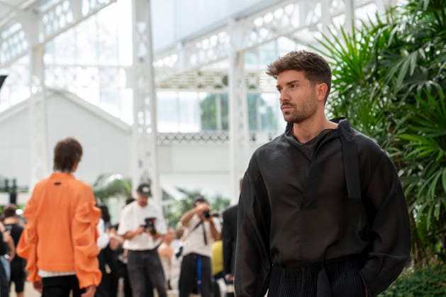 Singer Pablo Alboran walks the runway wearing a creation by Adolfo Dominguez during the presentation of the Croma collection for spring-summer 2027, part of Mercedes-Benz Fashion Week Madrid. The Malaga-born artist, who made an unexpected public reappearance after several weeks away from the stage due to pneumonia, became one of the highlights of the opening day by making a surprise appearance as a model in the Galician label s show. September 14,2026. (202609141076)