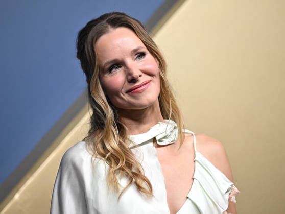 Kristen Bell arrives for the 78th annual Primetime Emmy Awards at the Peacock Theater in Los Angeles on Monday, September 14, 2026.  LAP2026091419 CHRISxCHEW