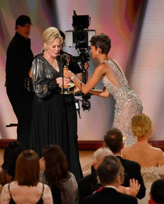 Jean Smart accepts the Outstanding Lead Actress in a Comedy Series Award for Hacks from Zendaya onstage during the 78th annual Primetime Emmy Awards at the Peacock Theater in Los Angeles on Monday, September 14, 2026.  LAP2026091451 JIMxRUYMEN