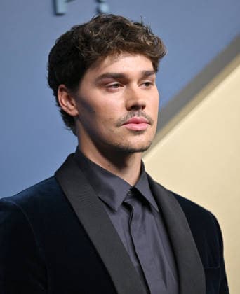 Noah Beck arrives for the 78th annual Primetime Emmy Awards at the Peacock Theater in Los Angeles on Monday, September 14, 2026.  LAP20260914590 CHRISxCHEW