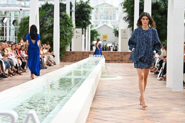 Simorra - Mercedes Benz Fashion Week Madrid, Spain - sep 2026 A model parades with Simorra design during Mercedes Benz Fashion Week Madrid Cibeles Palace in Madrid, 14 of February of 2026 Spain Madrid Spain Copyright: xAtilanoxGarciax xSOPAxImagesx PHOTO07551