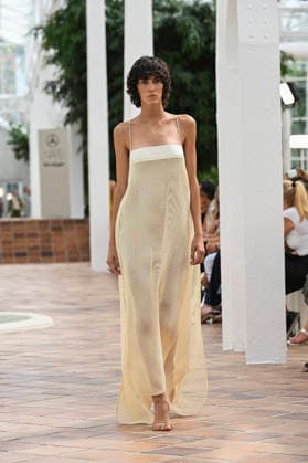Simorra - Mercedes Benz Fashion Week Madrid, Spain - sep 2026 A model parades with Simorra design during Mercedes Benz Fashion Week Madrid Cibeles Palace in Madrid, 14 of February of 2026 Spain Madrid Spain Copyright: xAtilanoxGarciax xSOPAxImagesx PHOTO07563