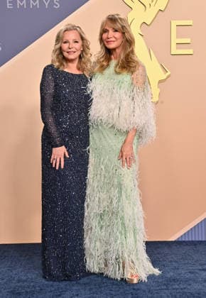 78th Primetime Emmy Awards - Press Room Cheryl Land and Jaclyn Smith in the press room at the 78th Primetime Emmy Awards held at the Peacock Theater on September 14, 2026 in Los Angeles, California. Los Angeles Peacock Theater California USA Copyright: xTammiexArroyo AFF-USA.comx