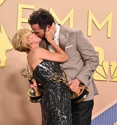 78th Primetime Emmy Awards - Press Room Sara Wells and Noah Wyle in the press room at the 78th Primetime Emmy Awards held at the Peacock Theater on September 14, 2026 in Los Angeles, California. Los Angeles Peacock Theater California USA Copyright: xTammiexArroyo AFF-USA.comx