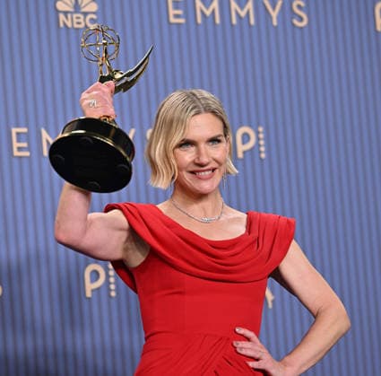 Rhea Seehorn holds the Emmy for Outstanding Lead Actress in a Drama Series for Pluribus, backstage during the 78th annual Primetime Emmy Awards at the Peacock Theater in Los Angeles on Monday, September 14, 2026.  LAP20260914220 CHRISxCHEW