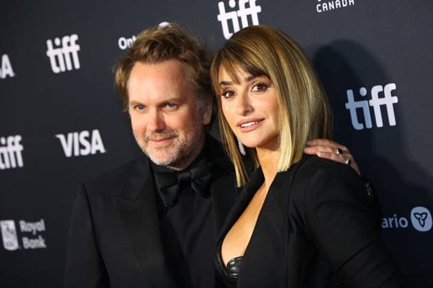 Florian Zeller, Penelope Cruz at arrivals for BUNKER Premiere at the Toronto International Film Festival (TIFF) 2026, Roy Thomson Hall, Toronto, ON, September 14, 2026. Photo By: JA Everett Collection BUNKER Premiere at the Toronto International Film Festival (TIFF) 2026 PUBLICATIONXNOTxINxCANxCHNxFRAxITAxJPNxNORxPOLxRUSxESPxUKxUSA