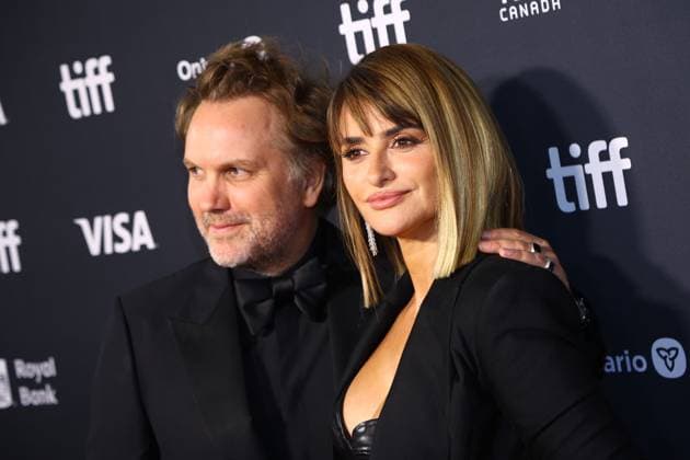 Florian Zeller, Penelope Cruz at arrivals for BUNKER Premiere at the Toronto International Film Festival (TIFF) 2026, Roy Thomson Hall, Toronto, ON, September 14, 2026. Photo By: JA Everett Collection BUNKER Premiere at the Toronto International Film Festival (TIFF) 2026 PUBLICATIONXNOTxINxCANxCHNxFRAxITAxJPNxNORxPOLxRUSxESPxUKxUSA