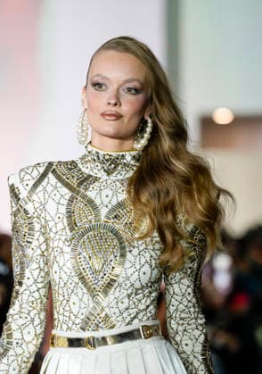 The Blonds Spring 2027 Runway at New York Fashion Week A model walks the runway during The Blonds Spring 2027 and The Blonds 20th Anniversary at New York Fashion Week, held at 643 West 42nd Street in New York City, Monday September 14, 2026. Photography by Jennifer Graylock, Credit:JENNIFER GRAYLOCK Avalon United States, New York, New York, 643 West 42nd Street  Copyright: xJENNIFERxGRAYLOCKx xAvalonx 1134743982