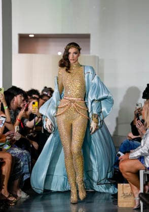 The Blonds Spring 2027 Runway at New York Fashion Week A model walks the runway during The Blonds Spring 2027 and The Blonds 20th Anniversary at New York Fashion Week, held at 643 West 42nd Street in New York City, Monday September 14, 2026. Photography by Jennifer Graylock, Credit:JENNIFER GRAYLOCK Avalon United States, New York, New York, 643 West 42nd Street  Copyright: xJENNIFERxGRAYLOCKx xAvalonx 1134743992