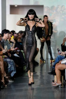 The Blonds Spring 2027 Runway at New York Fashion Week A model walks the runway during The Blonds Spring 2027 and The Blonds 20th Anniversary at New York Fashion Week, held at 643 West 42nd Street in New York City, Monday September 14, 2026. Photography by Jennifer Graylock, Credit:JENNIFER GRAYLOCK Avalon United States, New York, New York, 643 West 42nd Street  Copyright: xJENNIFERxGRAYLOCKx xAvalonx 1134744291