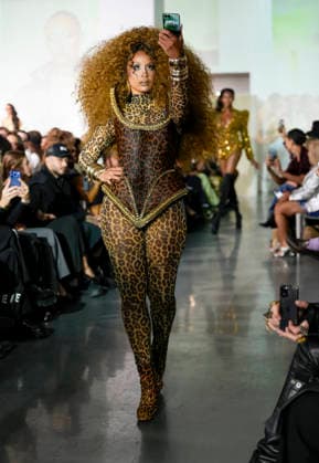 The Blonds Spring 2027 Runway at New York Fashion Week A model walks the runway during The Blonds Spring 2027 and The Blonds 20th Anniversary at New York Fashion Week, held at 643 West 42nd Street in New York City, Monday September 14, 2026. Photography by Jennifer Graylock, Credit:JENNIFER GRAYLOCK Avalon United States, New York, New York, 643 West 42nd Street  Copyright: xJENNIFERxGRAYLOCKx xAvalonx 1134744444