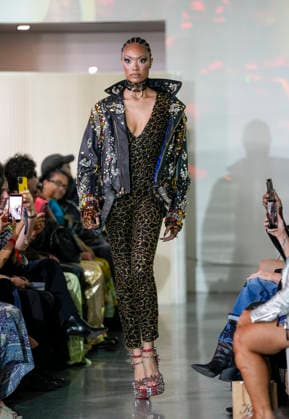The Blonds Spring 2027 Runway at New York Fashion Week A model walks the runway during The Blonds Spring 2027 and The Blonds 20th Anniversary at New York Fashion Week, held at 643 West 42nd Street in New York City, Monday September 14, 2026. Photography by Jennifer Graylock, Credit:JENNIFER GRAYLOCK Avalon United States, New York, New York, 643 West 42nd Street  Copyright: xJENNIFERxGRAYLOCKx xAvalonx 1134744489