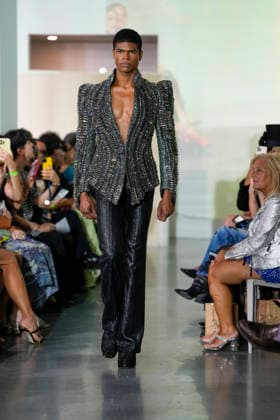 The Blonds Spring 2027 Runway at New York Fashion Week A model walks the runway during The Blonds Spring 2027 and The Blonds 20th Anniversary at New York Fashion Week, held at 643 West 42nd Street in New York City, Monday September 14, 2026. Photography by Jennifer Graylock, Credit:JENNIFER GRAYLOCK Avalon United States, New York, New York, 643 West 42nd Street  Copyright: xJENNIFERxGRAYLOCKx xAvalonx 1134744598