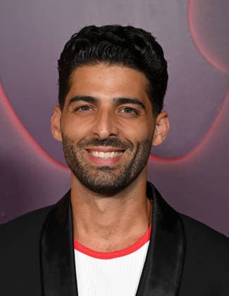 Apple TV+™s Primetime Emmy Party Jason Canela arriving to Apple TV+™s Primetime Emmy Party held at NYA WEST on September 14, 2026 in Hollywood, CA. Hollywood NYA WEST California USA Copyright: xLeexWattx xAFF-USA.COMx