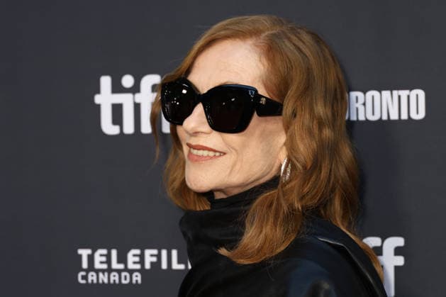 51st Toronto International Film Festival Red carpet for the film All About Corinne ( Ni vue ni connue ) Isabelle Huppert 459683 September 14, 2026 Toronto, Canada  Copyright: xIsabellexVautierx xStarfacex STAR_459683_019