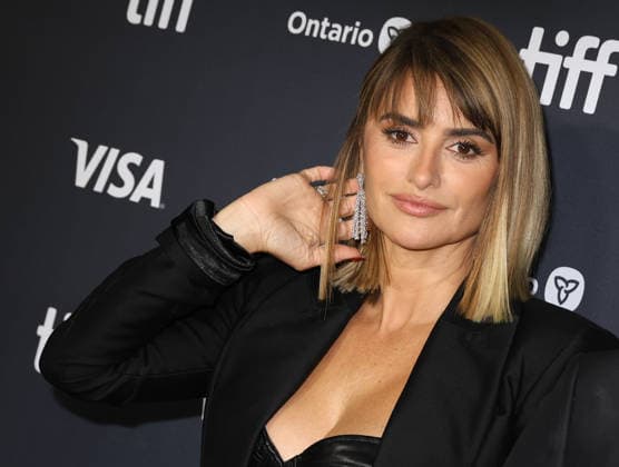 51st Toronto International Film Festival: Red carpet for the film Bunker – Penelope Cruz 459683 September 14, 2026, Toronto, Canada  Copyright: xIsabellexVautierx xStarfacex STAR_459683_052