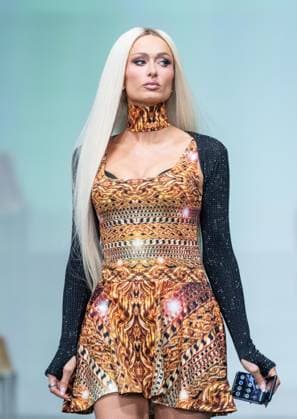 September 14, 2026, Bronx, New York, USA: Paris Hilton walks runway during rehearsal for The Blonds 20th Anniversary by David and Phillipe Blond presented by Motorola Razr Spring Summer 27 fashion show during SS27 FW at Lavan in New York, NY on September 15, 2026. Bronx USA  - ZUMAr339 20260914_znp_r339_163 Copyright: xLevxRadinx