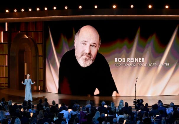 Jamie Lee Curtis speaks on stage in memoriam for Rob Reiner during the 78th annual Primetime Emmy Awards at the Peacock Theater in Los Angeles on Monday, September 14, 2026.  LAP20260914904 JIMxRUYMEN